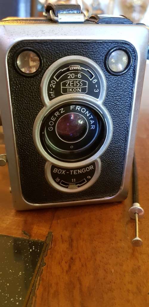 Antique Zeiss Ikon Camera plus original leather case