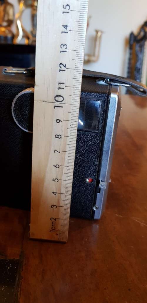 Antique Zeiss Ikon Camera plus original leather case