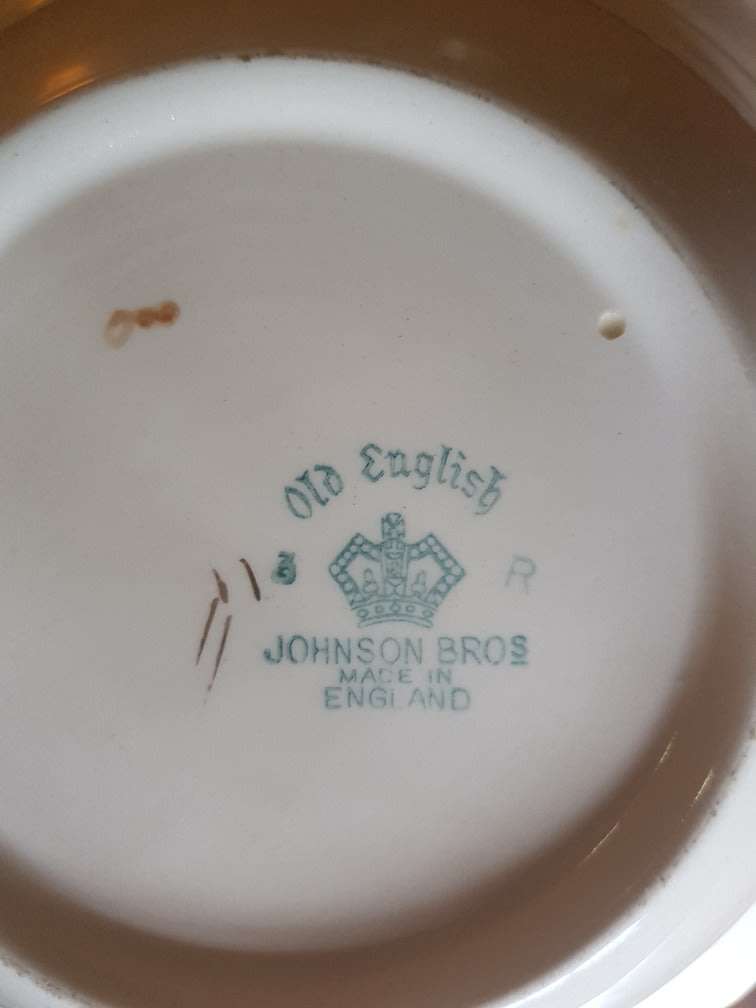 Old English Johnson Bros Lidded Soup Tureen