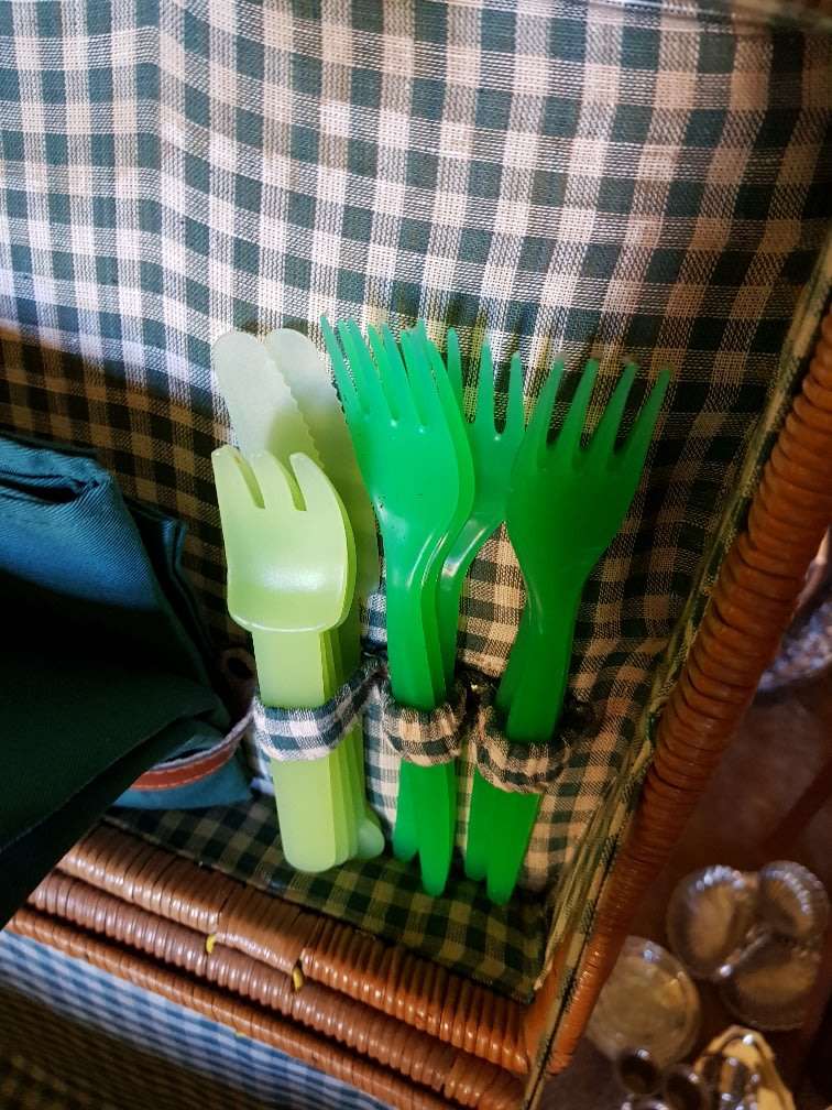 Large Wicker Picnic Basket