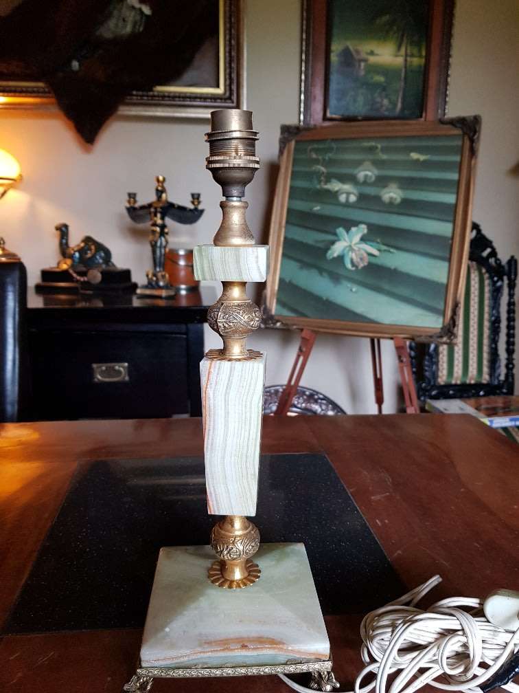 Beautiful Vintage Marble Lamp. Working