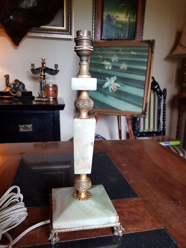 Beautiful Vintage Marble Lamp. Working
