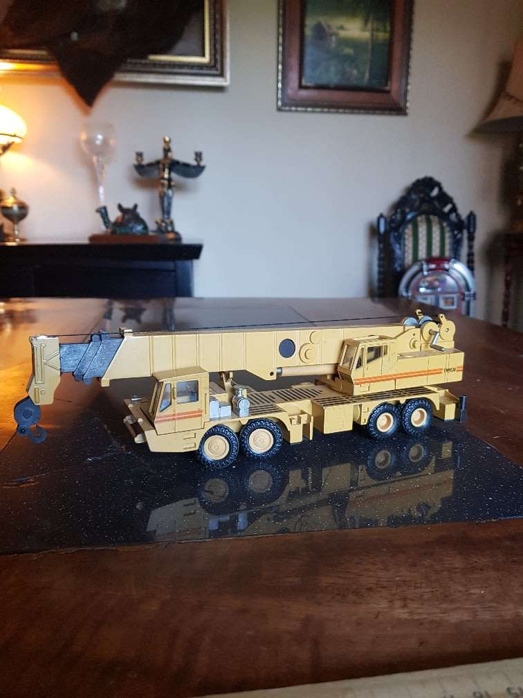 Vintage Die Cast Grove Crane. Model No 380. Scale 1:50