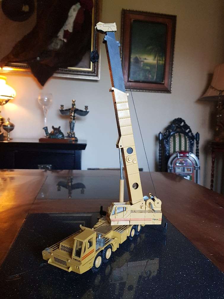 Vintage Die Cast Grove Crane. Model No 380. Scale 1:50