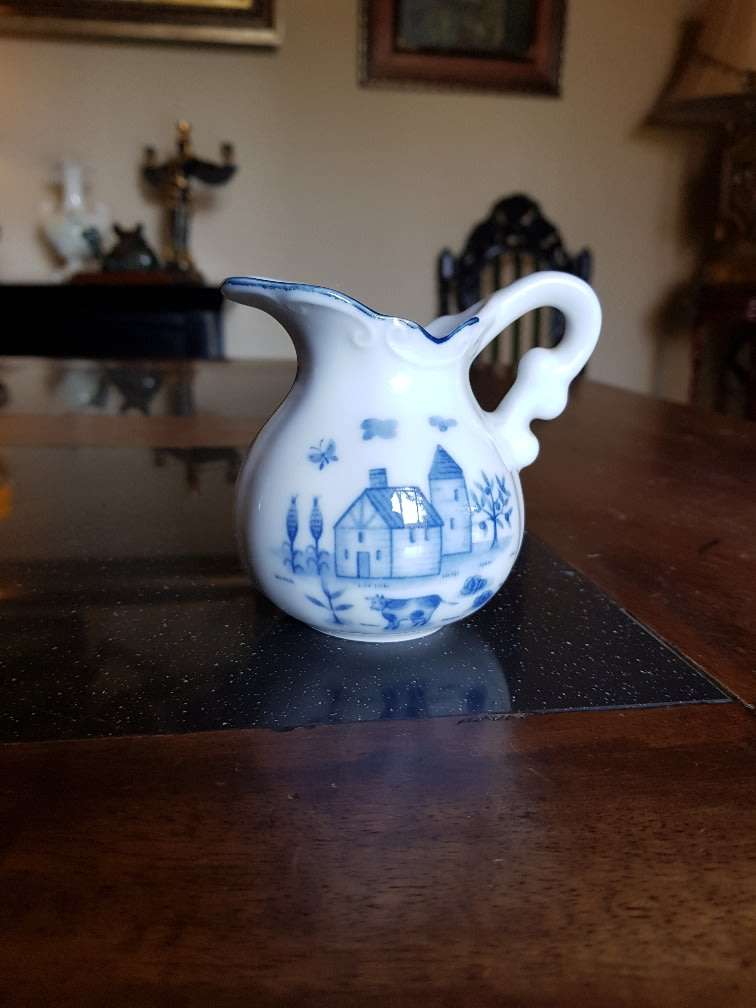 Beautiful Blue & White Creamer Jug.