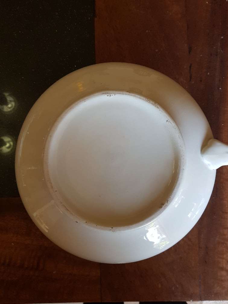 Beautiful Cecil Hotel Chamber Pot. Marked