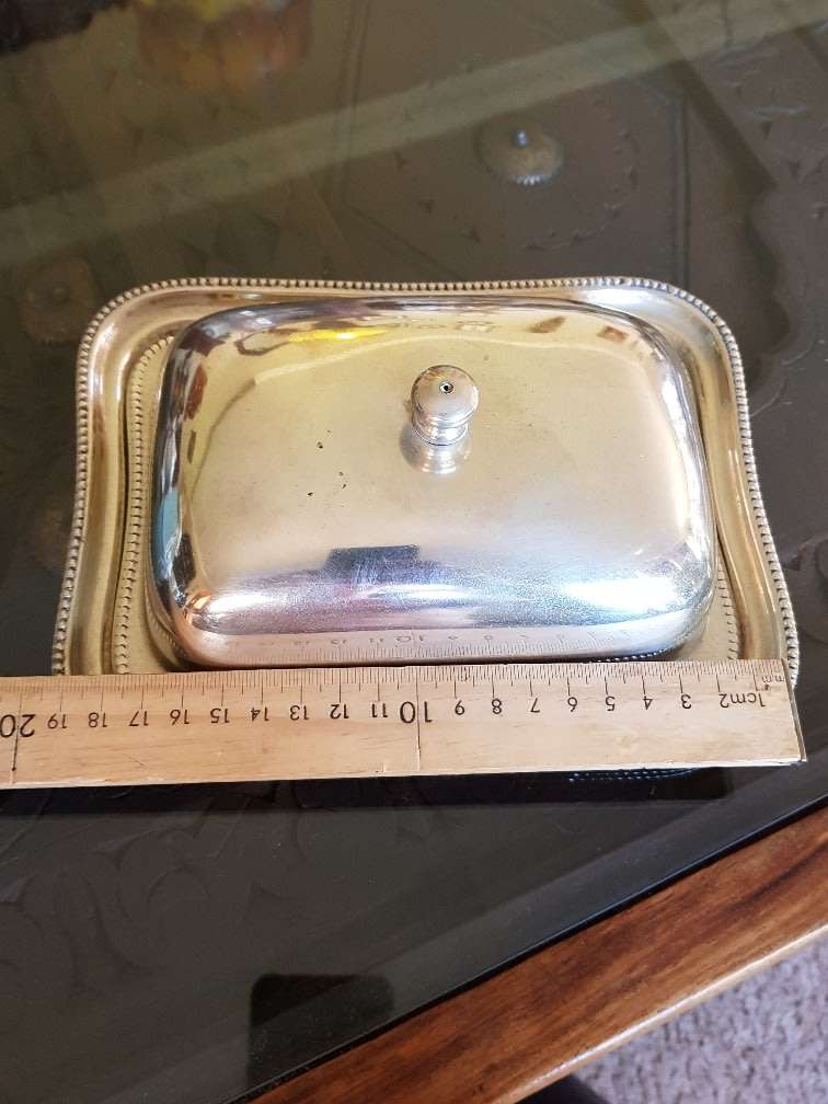 Beautiful Vintage Silver Plated Lidded Butter Dish. Marked