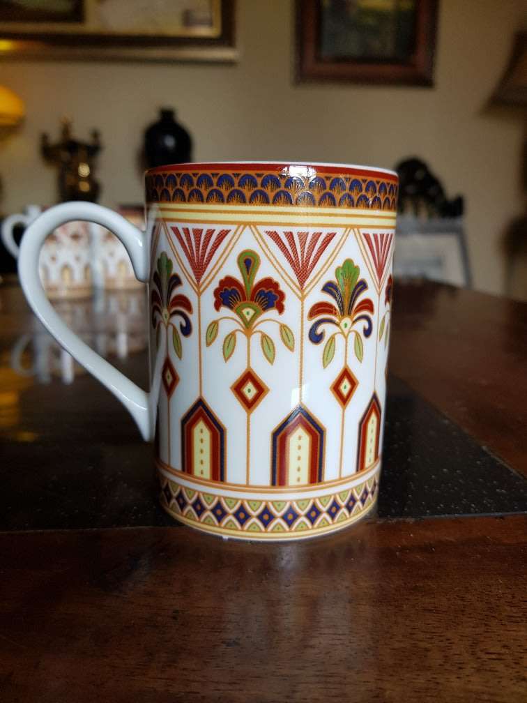 Beautiful Set of Queens Imari Mugs. Marked