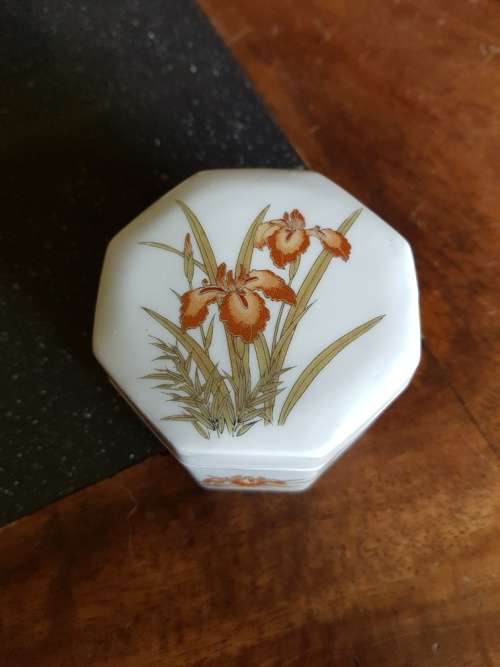 Vintage Lidded Japanese Trinket Dish