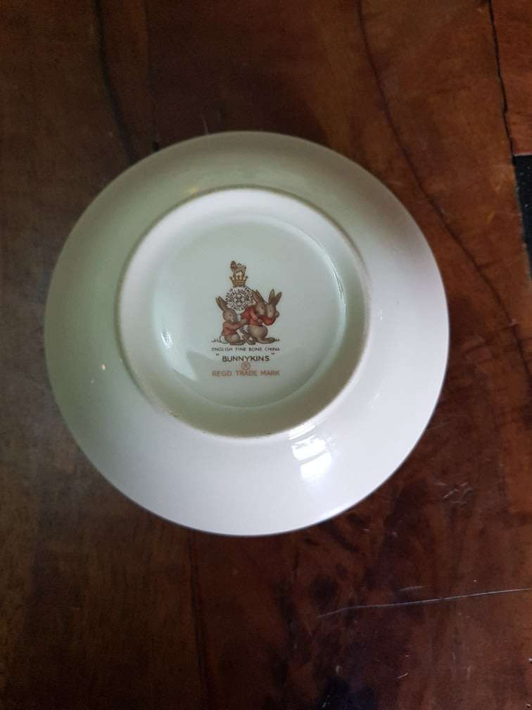 Beautiful Vintage Bunnykins Bowl. Makers Mark