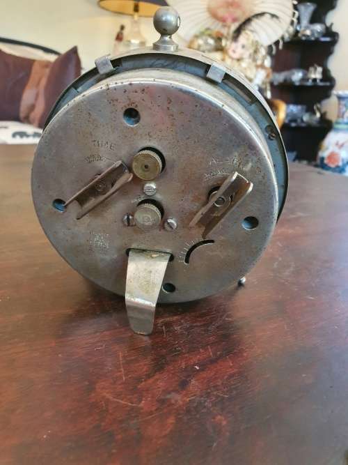 FREE SHIPPING!!!   Vintage Big Ben Alarm Clock