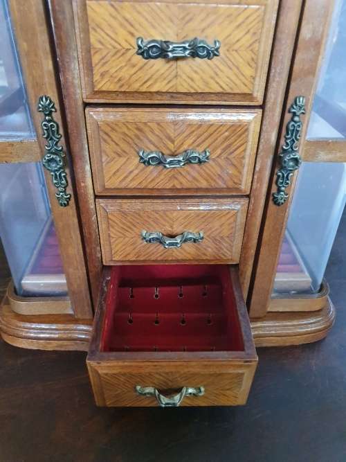 FREE SHIPPING !!! Beautiful & Rare Vintage Oak Wood Jewelry Cabinet.