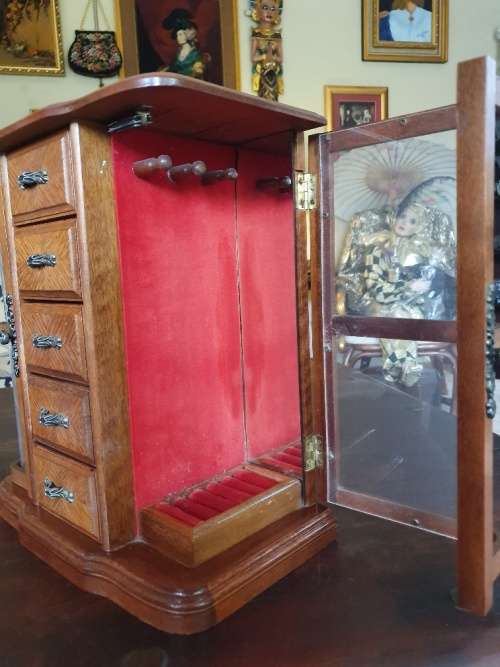 FREE SHIPPING !!! Beautiful & Rare Vintage Oak Wood Jewelry Cabinet.