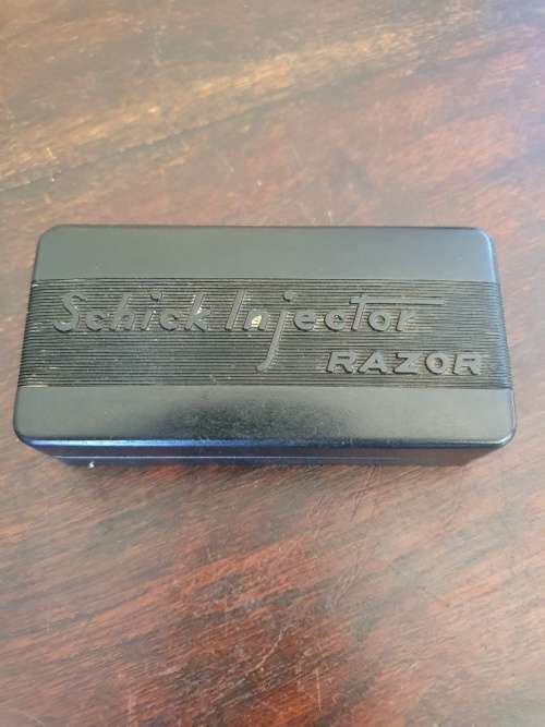 FREE SHIPPING!!!  Vintage Schick Injector Razor Plus Bakelite Container.