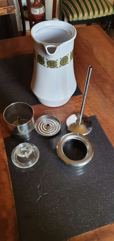 Stunning Vintage Noritake Progression China. Arabesque Japan 9009