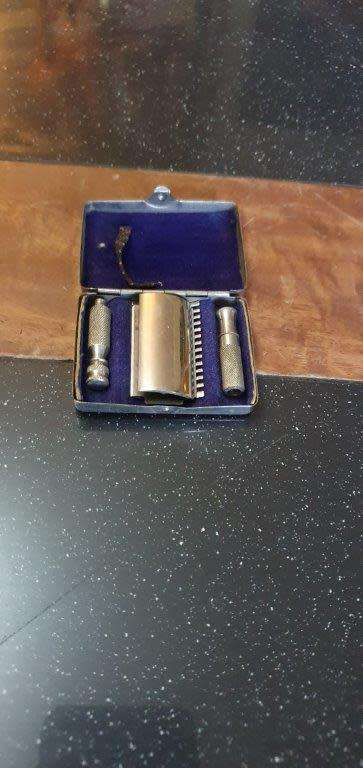 Miniature Travellers Razor