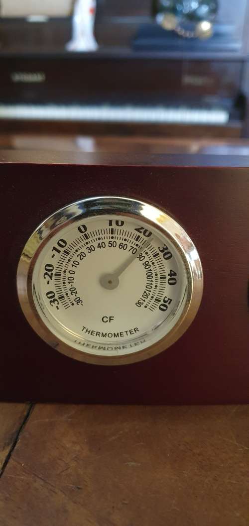 Beautiful Vintage  Weather Station. Working