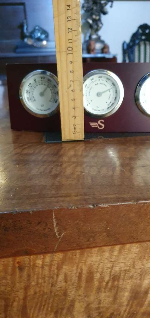 Beautiful Vintage  Weather Station. Working