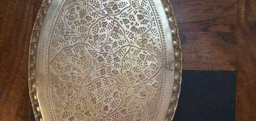 Beautiful and Large Vintage 75cm X 50cm Oval Brass Wall Hanging Plate