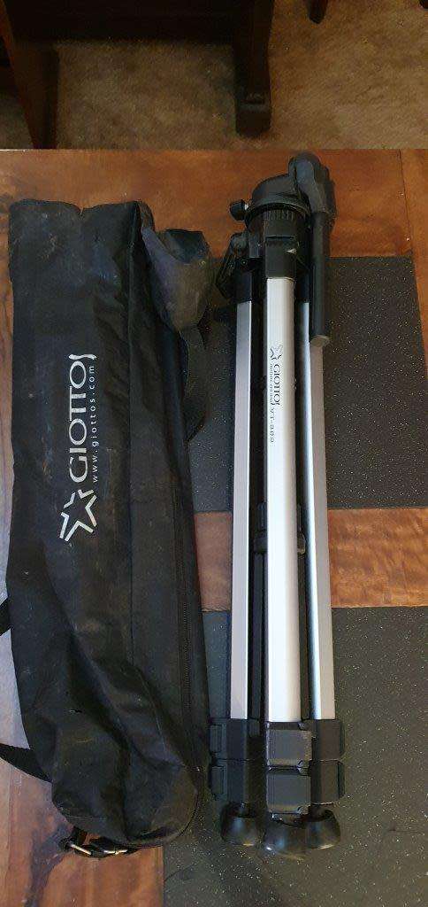 Giottos VT_809 Professional Video Camera Tripod.