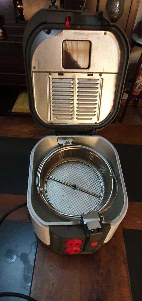 DeLonghi Friggi Meglio Deep Fryer