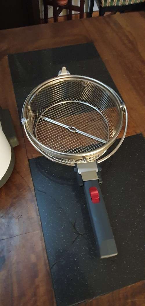 DeLonghi Friggi Meglio Deep Fryer