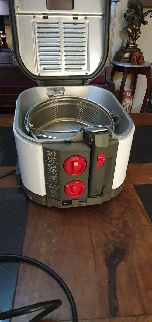 DeLonghi Friggi Meglio Deep Fryer