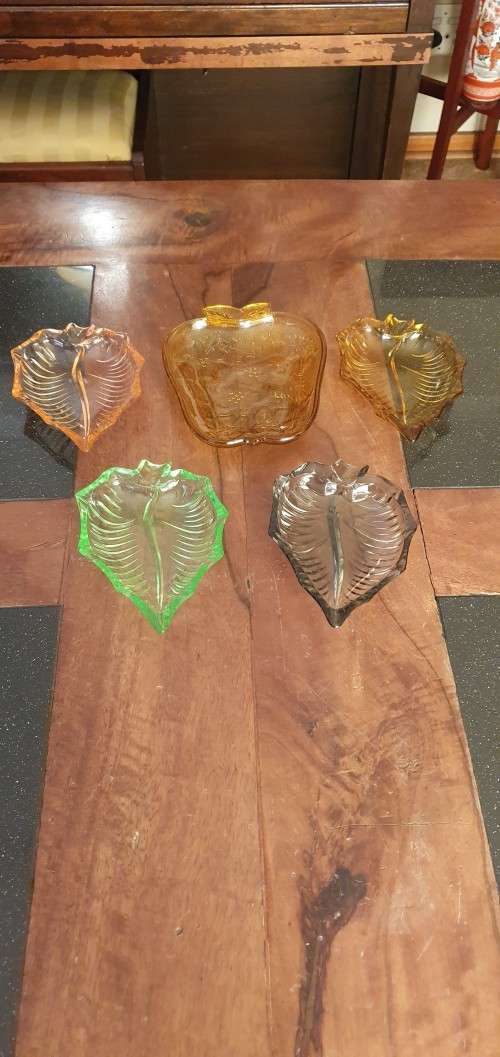 Stunning Set of Coloured Glass Trinket / Sweetie Dishes.