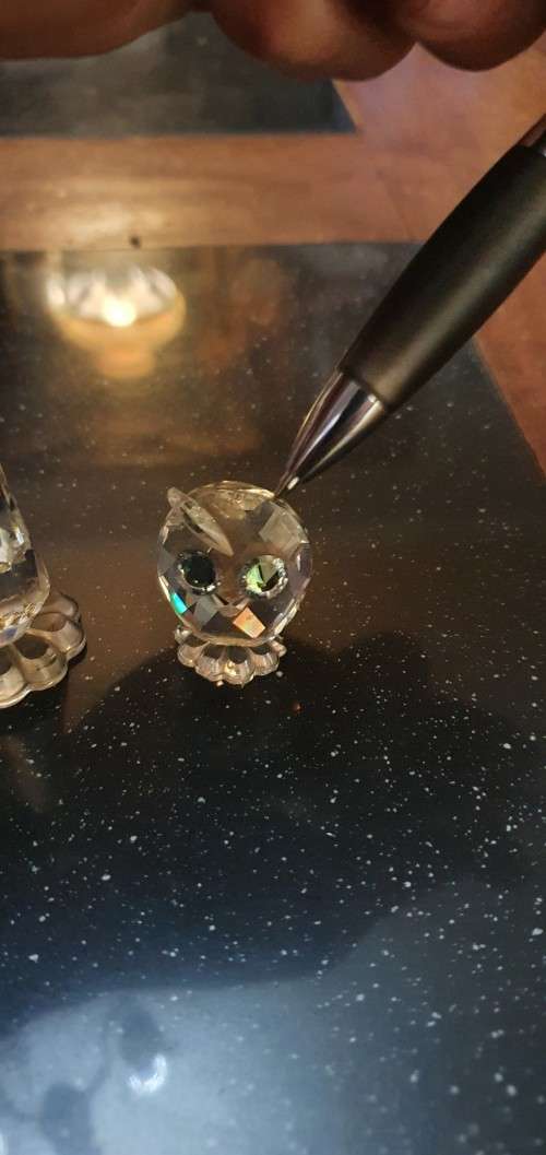 2 Beautiful Swarovski Miniatures Plus a Few Damaged Ones