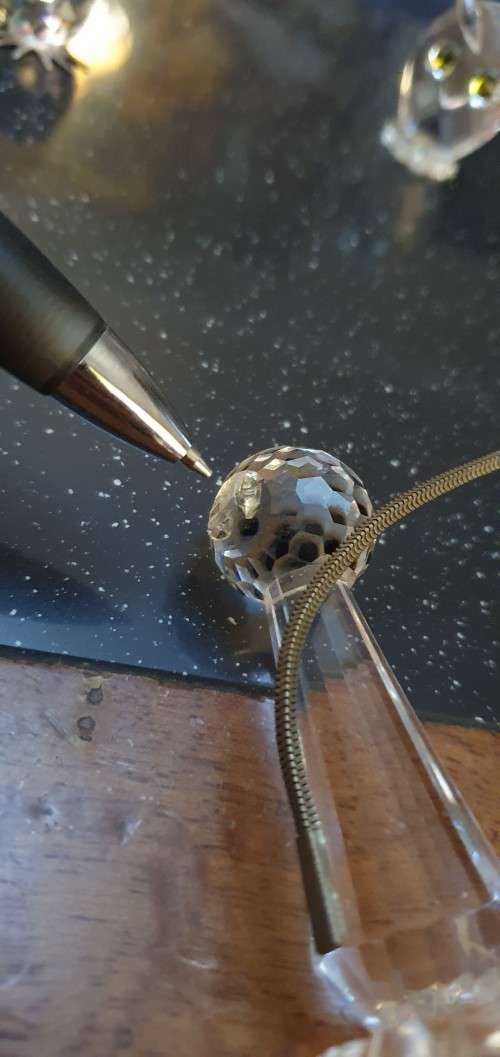 2 Beautiful Swarovski Miniatures Plus a Few Damaged Ones