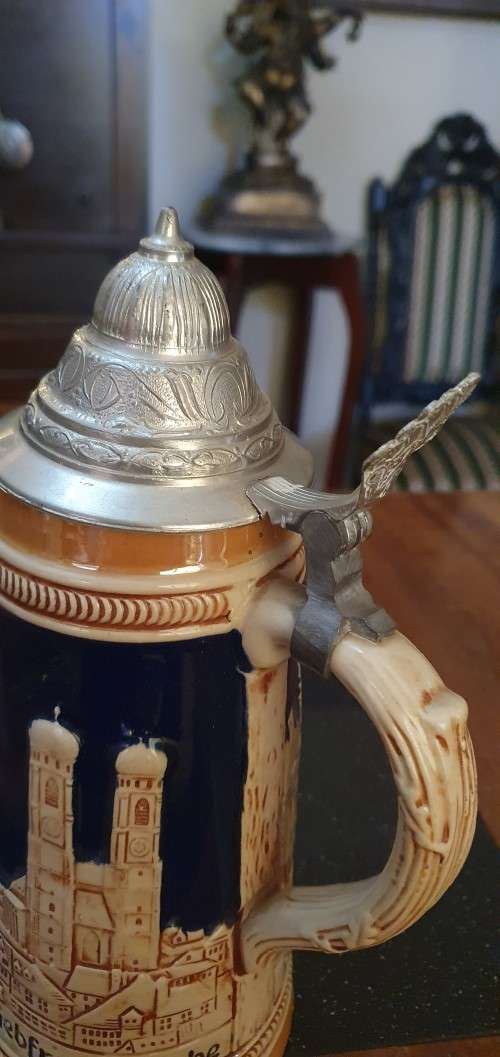 Beautiful Vintage Beer Stein