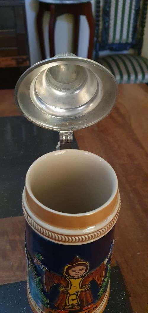 Beautiful Vintage Beer Stein