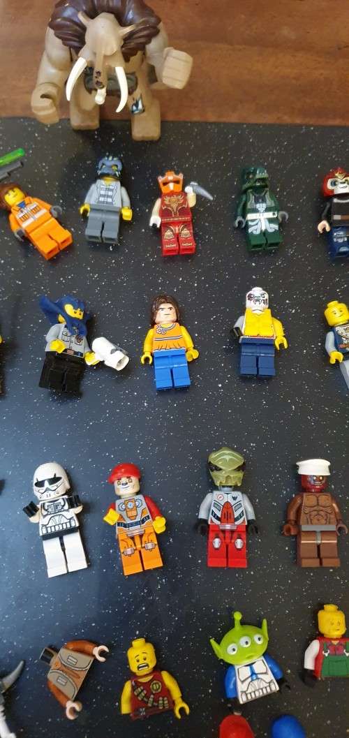 A Lot of Collectable LEGO People Plus a few Extras