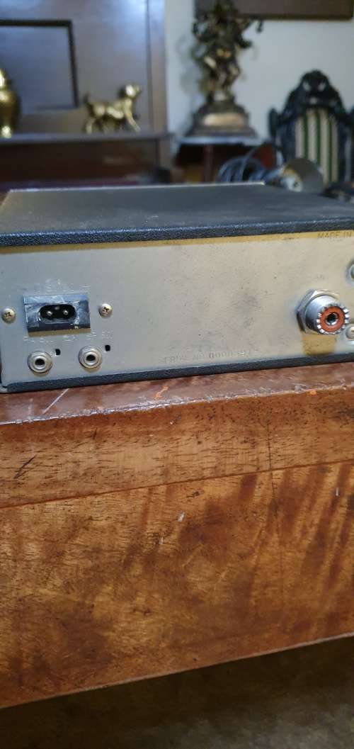 Vintage General Electric Cb Radio Plus a few Extra Parts