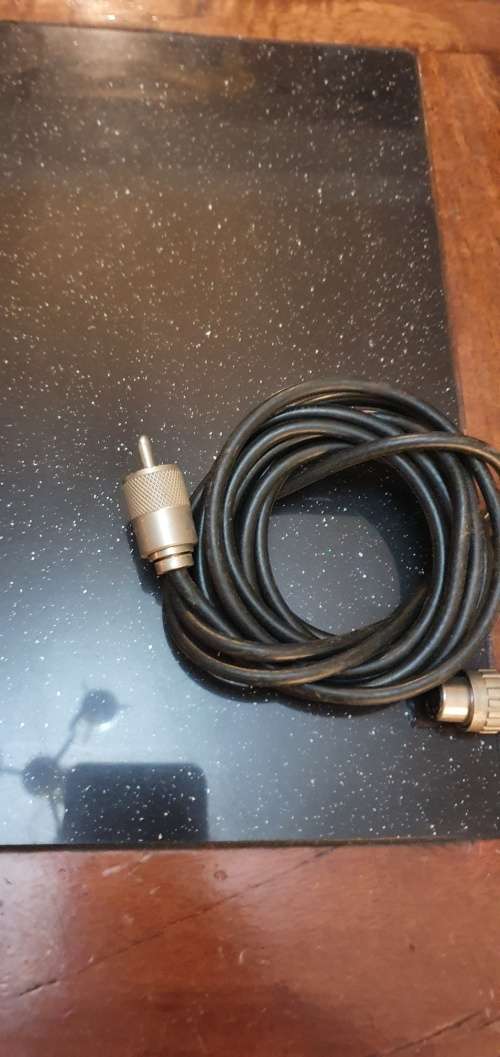 Vintage General Electric Cb Radio Plus a few Extra Parts