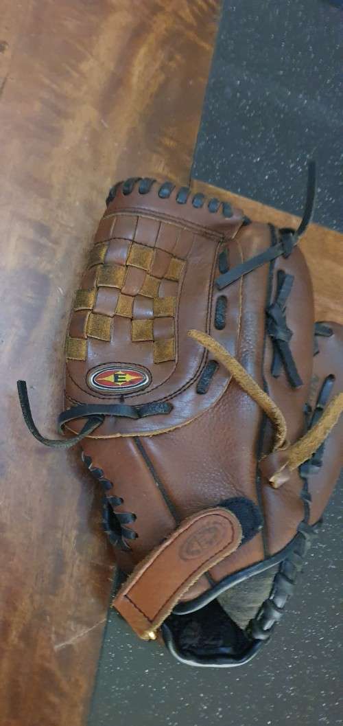 Easton All Leather Baseball Glove