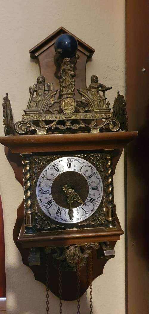 Stunning Antique Dutch Zaandan Zaanse Klok. Serviced and working