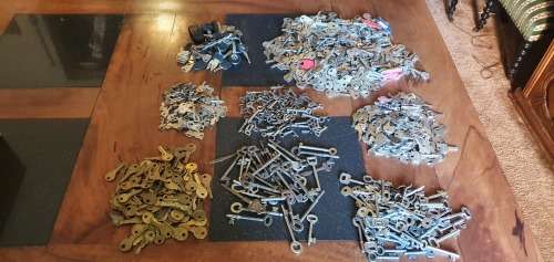 9kgs of Vintage Keys, Security Keys and Car Keys