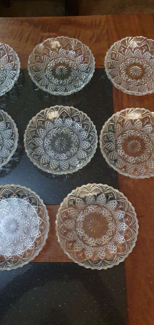 8 X Beautiful Desert Bowls