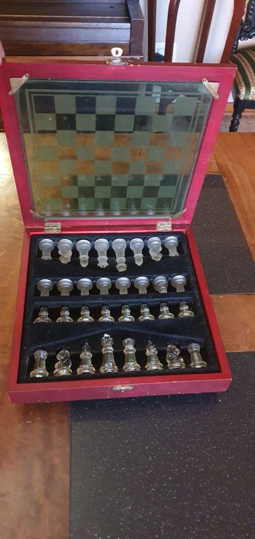 Beautiful Glass Chess Set