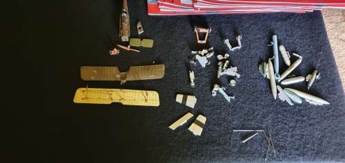 Die Cast Model Airlanes & Books Scale 1:48 & Smaller