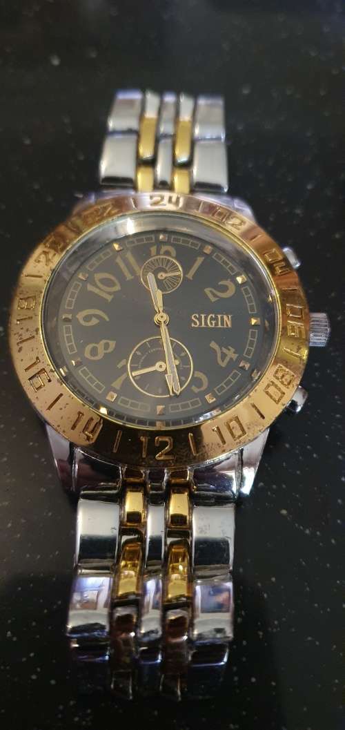 2 X Mens Watches. Working!