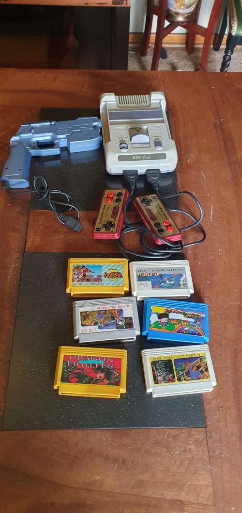 TV Game Console + Accessories & Games Cartidges