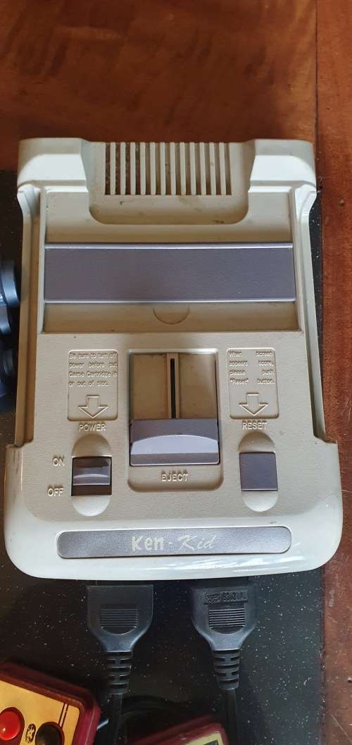 TV Game Console + Accessories & Games Cartidges