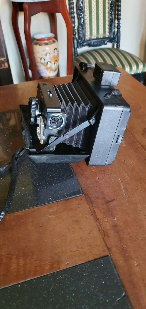 Vintage Polaroid Instant Camera EE 100 Special