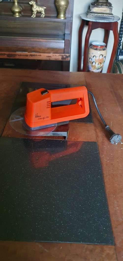 Hand Held Weed Eater