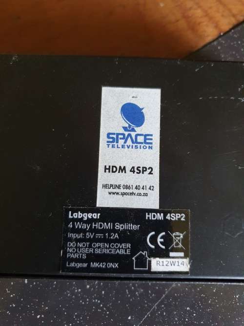 24v DC-DC Convertor+  Labgear 1-4 HDMI Splitter