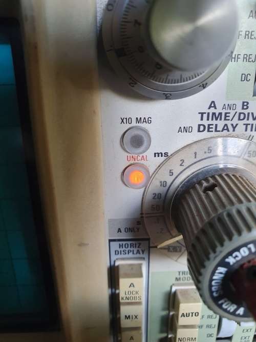 Tektroniks 465 Oscilloscope