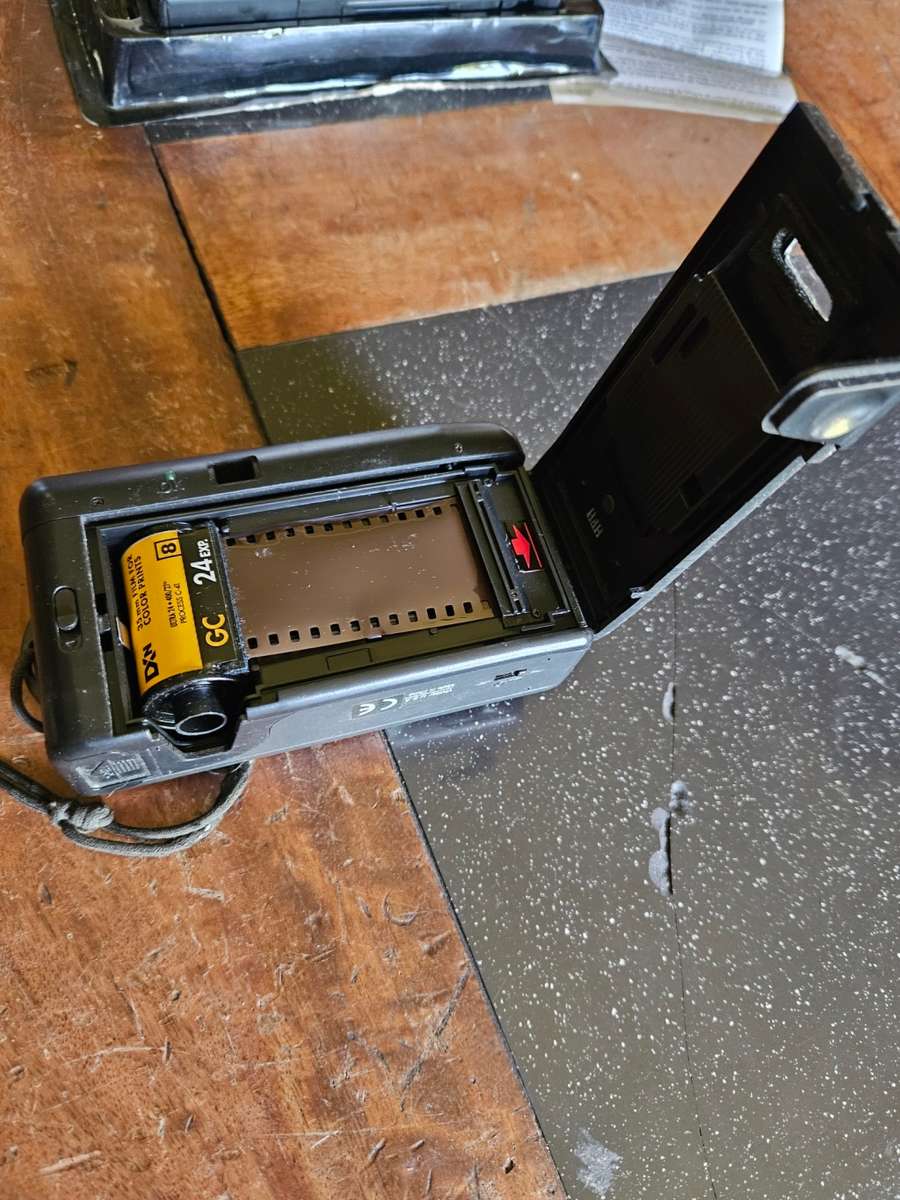 Various Vintage Cameras