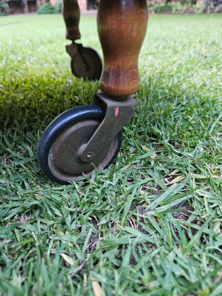 Exquisite Vintage Tea Trolley